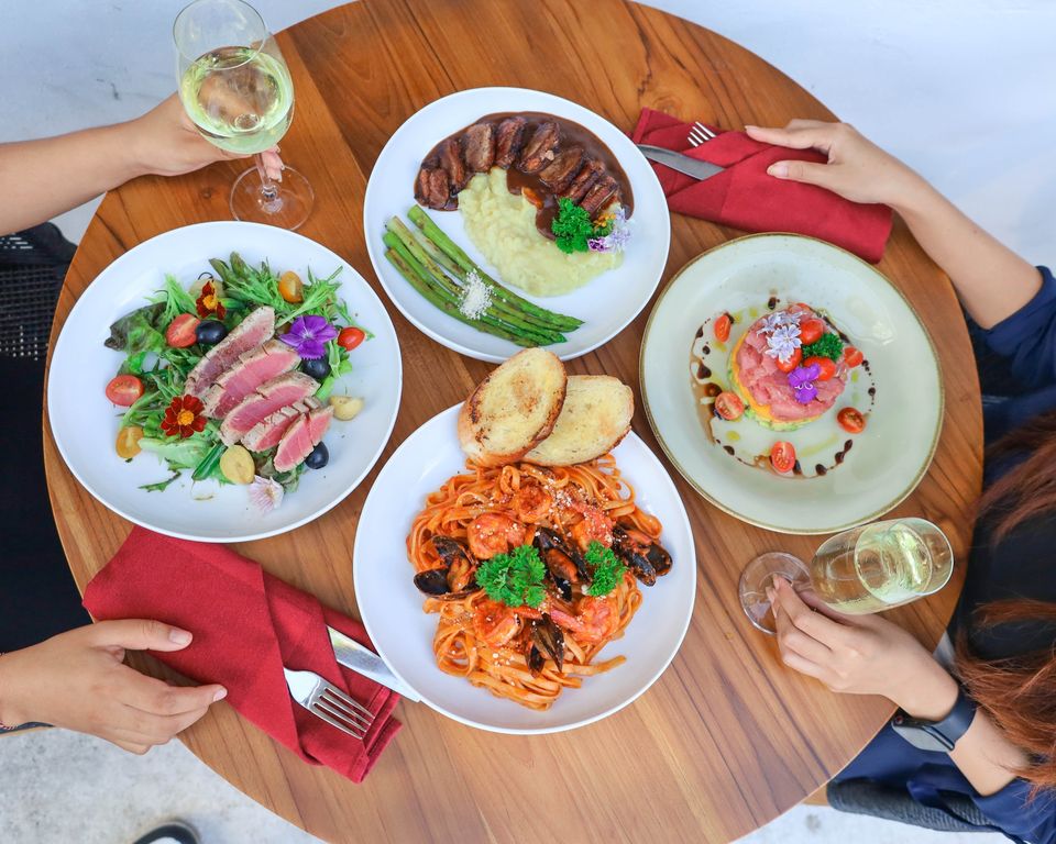 Roxy Uluwatu Restaurant & Bar - Gastropub - Bali Photos 2